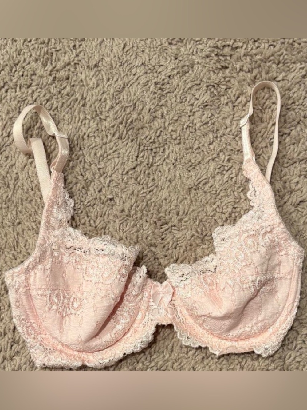Victoria's Secret Pale Pink Lace Underwire Bra